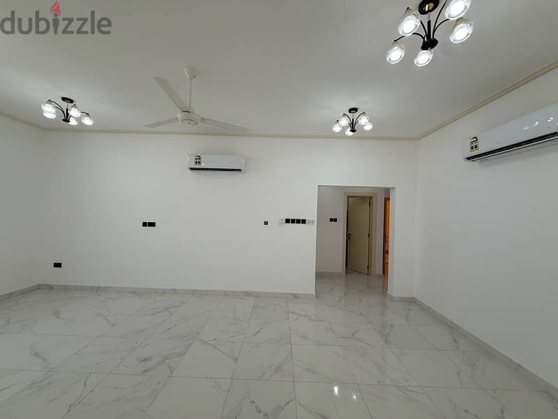 1bhk luxury brand new in Alkoud6 (B851) 2