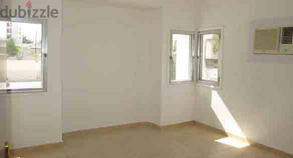 Spacious & Well-maintained 2BHK flat nxt to AlKhuwair Square 1