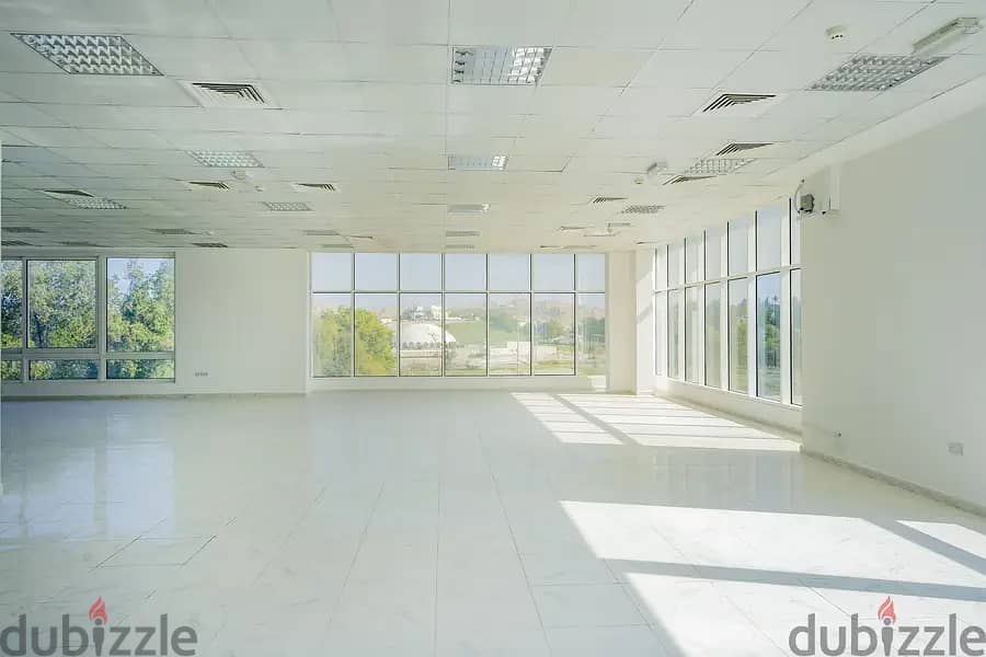 Premium Office Space Available at Beach One, Shatti Al Qurum, CSAQO030 3