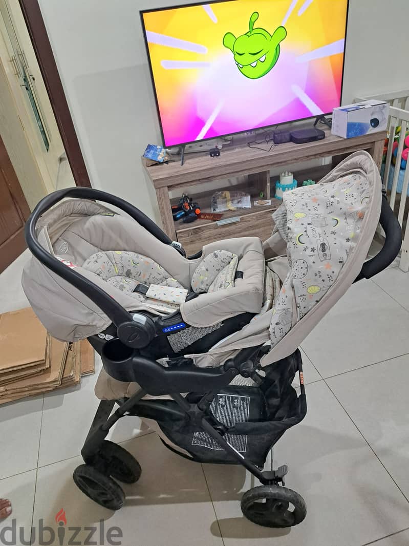 Graco stroller and car seat 4