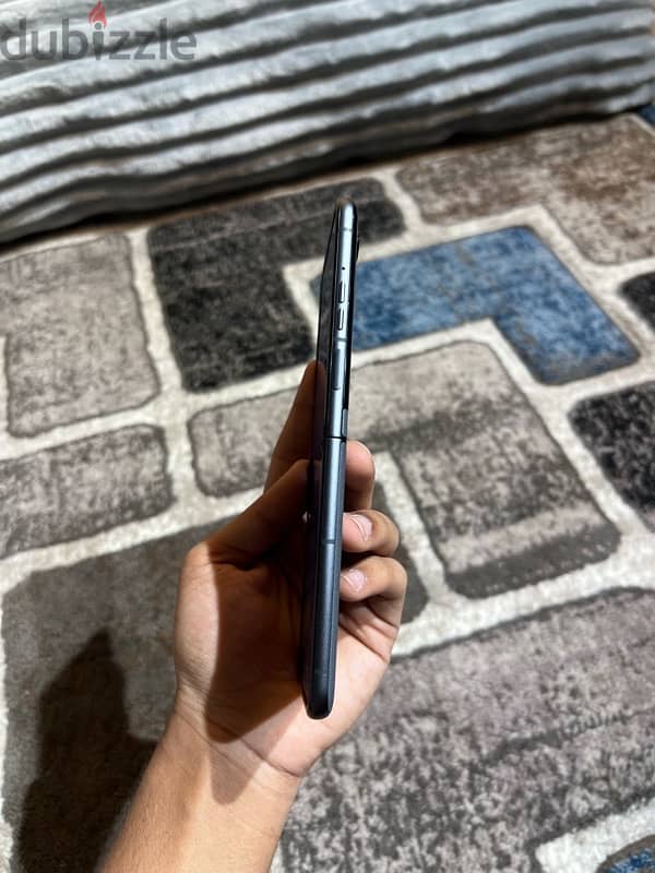 Motorola Razr 50 (256GB) for Sale or Exchange 7