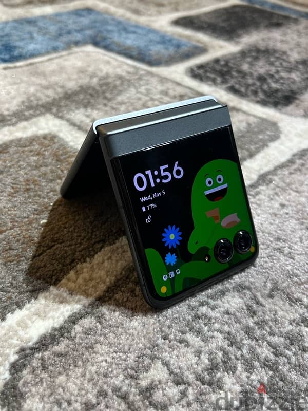 Motorola Razr 50 (256GB) for Sale or Exchange 8