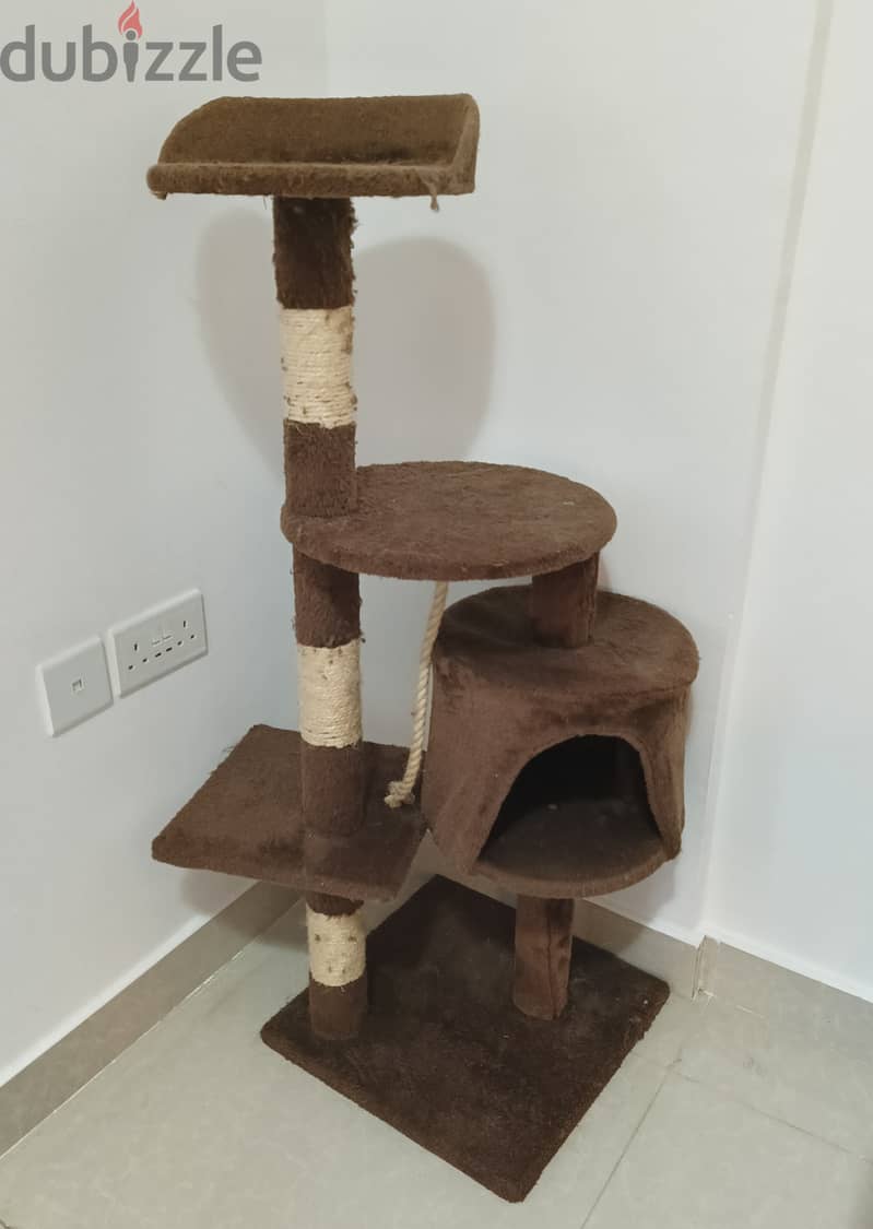 Cat tree 1