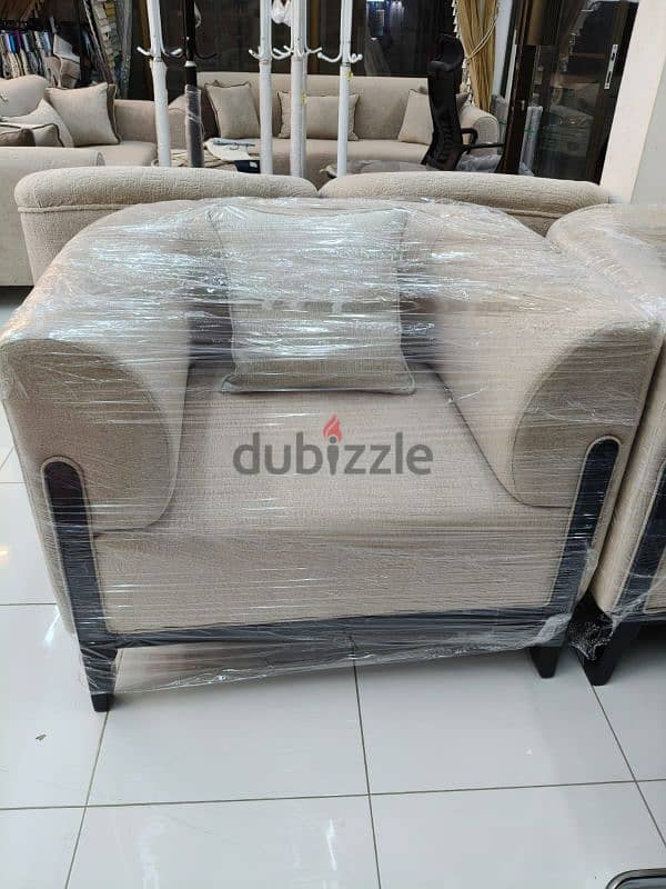 New sofa 8th seater make on order 1 seater 45 OMR please check deltis 5