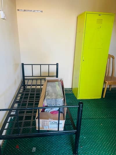 Room for exicutive lady / executive bachelor ( inside compound) 70 OMR