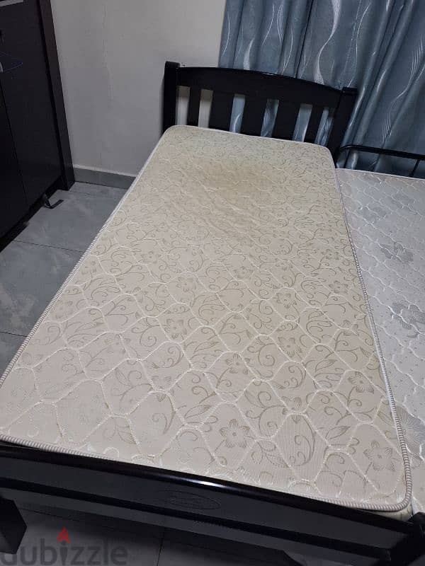 Room Furniture, 2 wooden single bed, with New Metrus 5