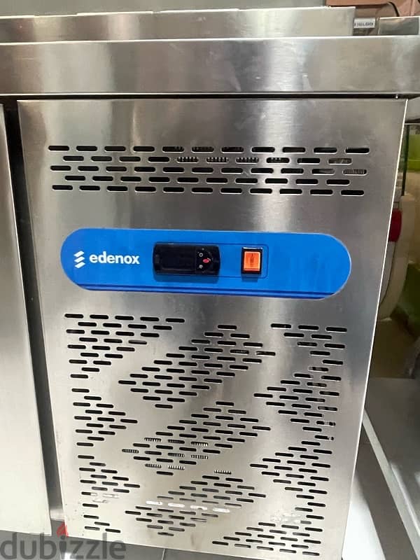 Table top chiller with salad bar 2