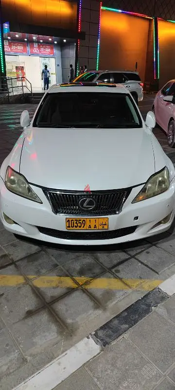 لكزس آي إس 300 لعام 2010647399425267231215