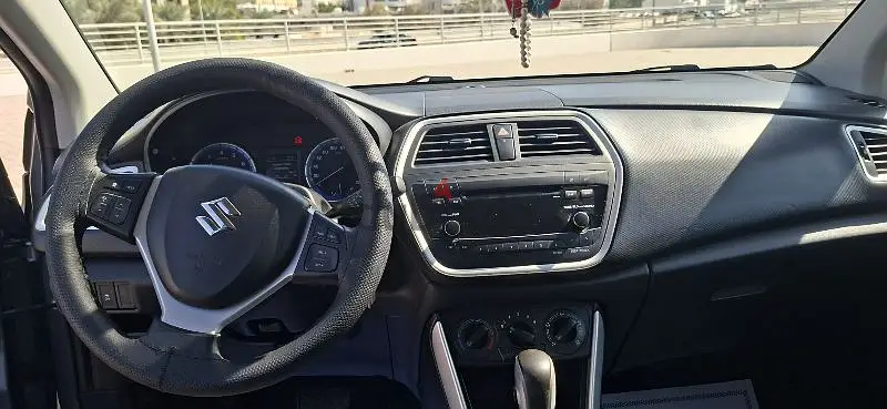 سوزوكي إس إكس4 لعام 201664745642844675125