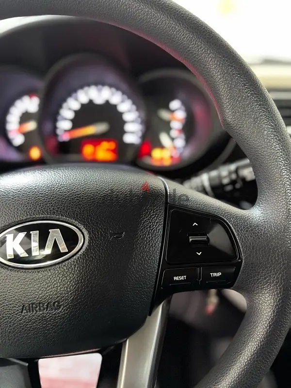 Kia Rio 2016648413628842261217