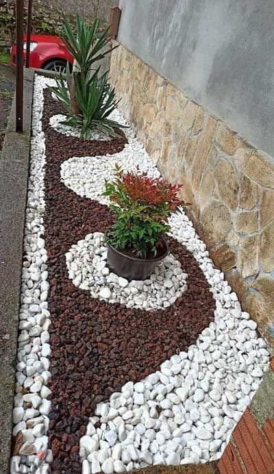 Multicolor Decorative Pebbles for Interior Design