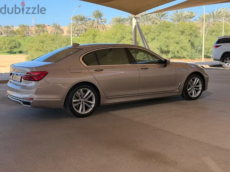 BMW 7-Series 201664851571878147124