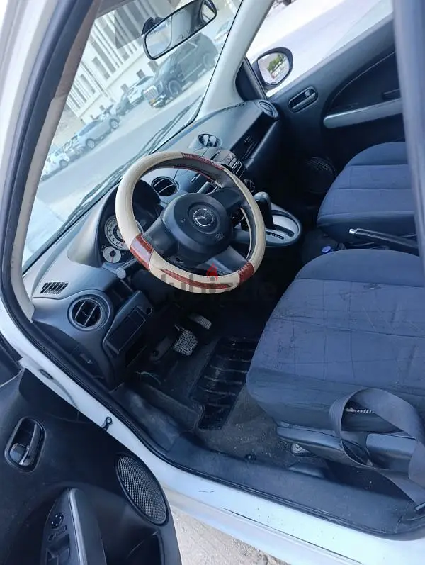 Mazda 2 2015