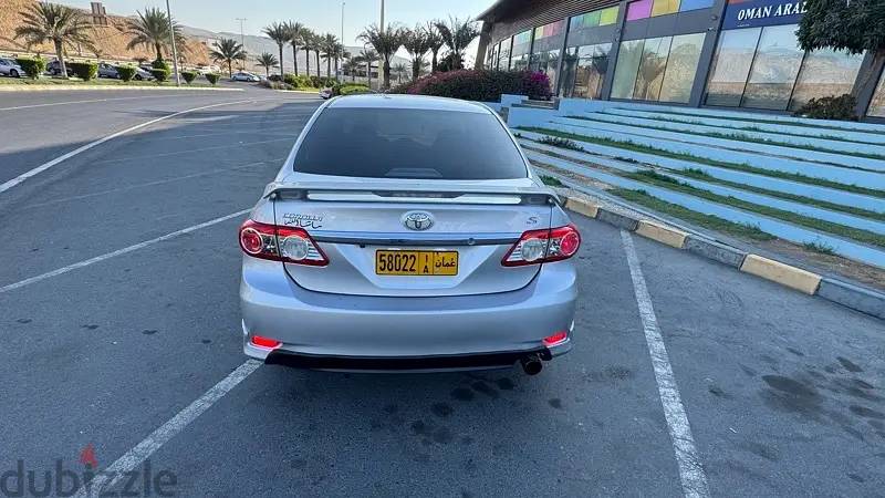 Toyota Corolla 201264960976496897125