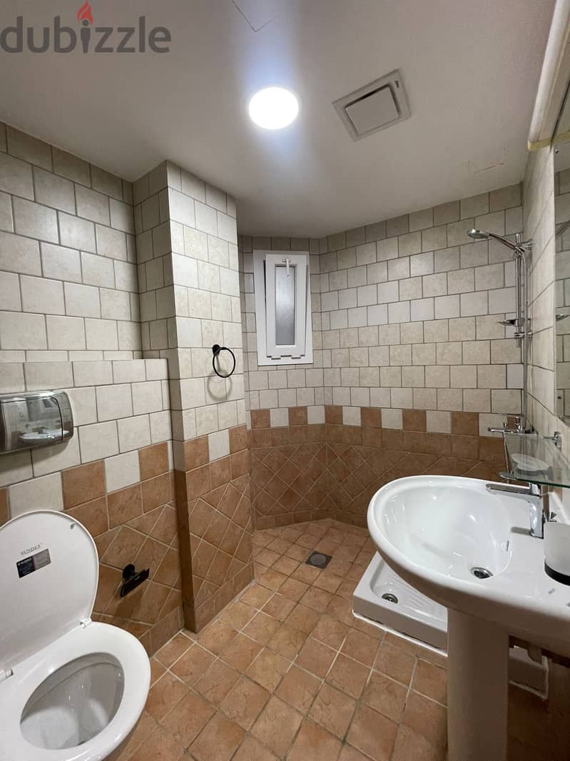 Boulevard Bareeq Al Shatti Furnished flats for Rent! 3