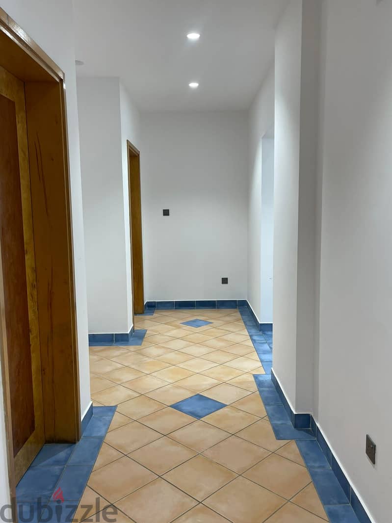 Boulevard Bareeq Al Shatti Furnished flats for Rent! 8