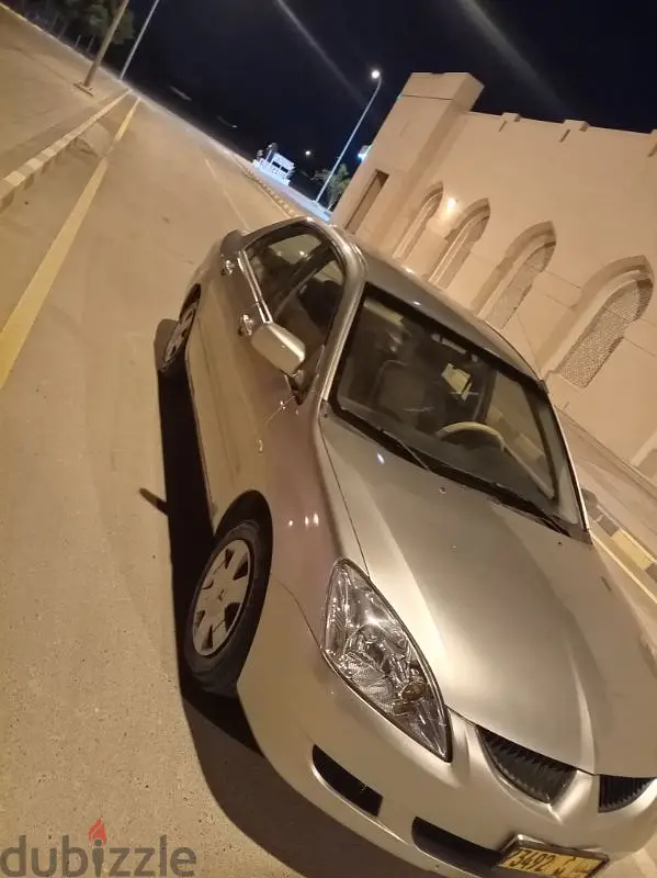 ميتسوبيشي لانسر 200664960974813057121