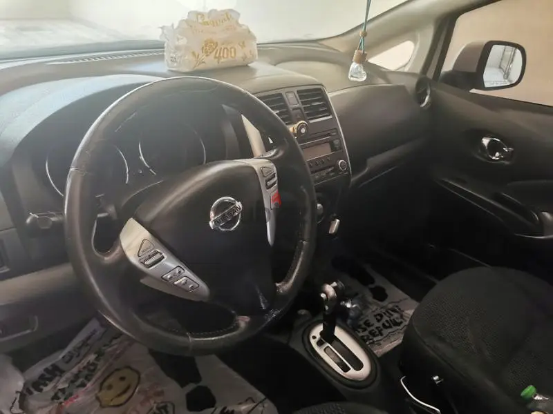 Nissan Versa 201464960975677571125