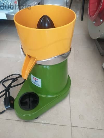 orange juicer machine