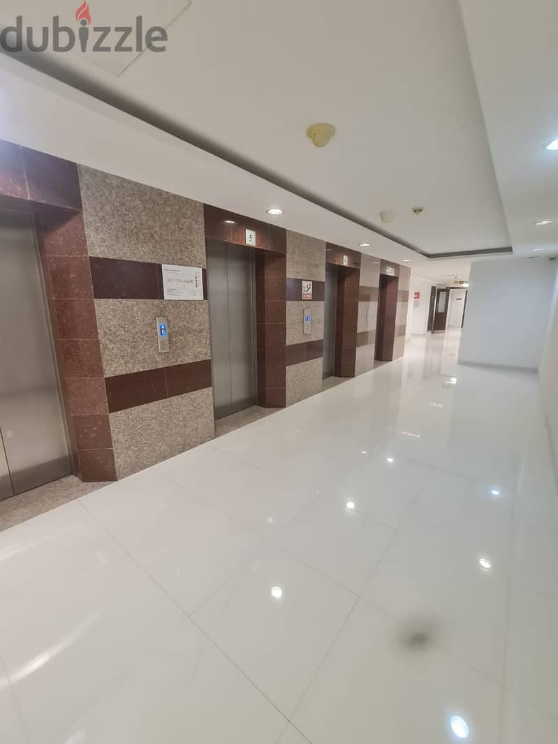 ADC802**Beautiful spacious office in Ghubra Overlooking Sultan Qabous 4
