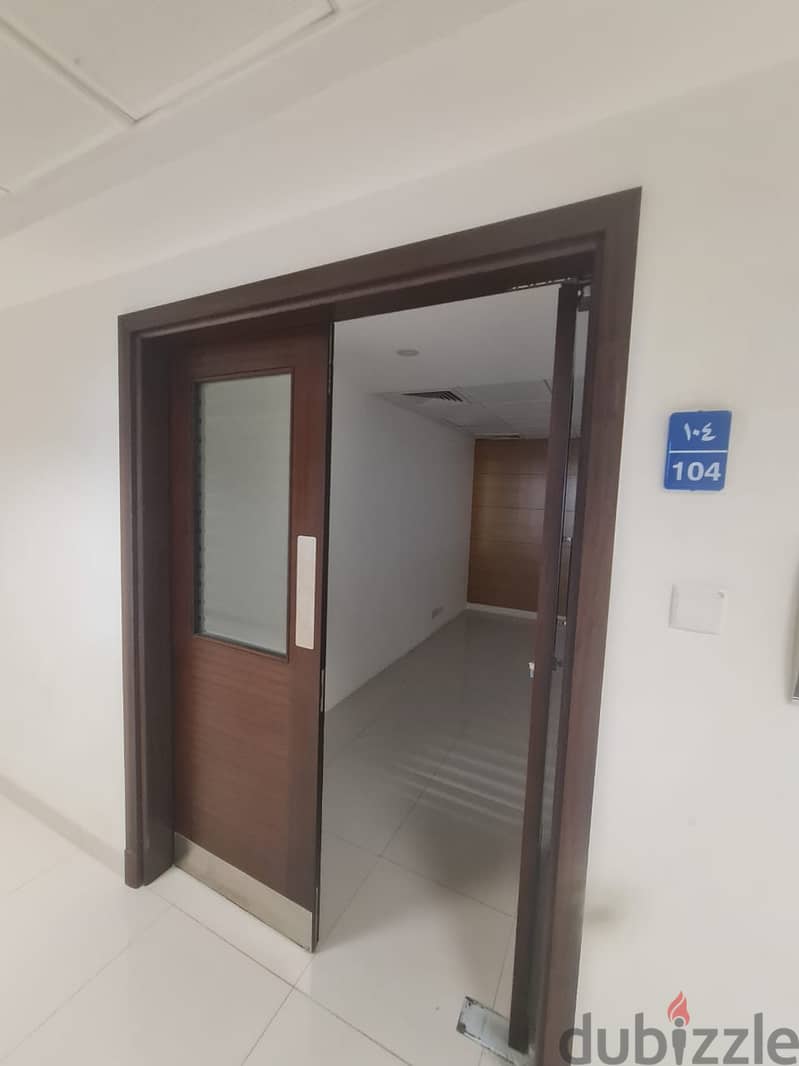 ADC802**Beautiful spacious office in Ghubra Overlooking Sultan Qabous 8
