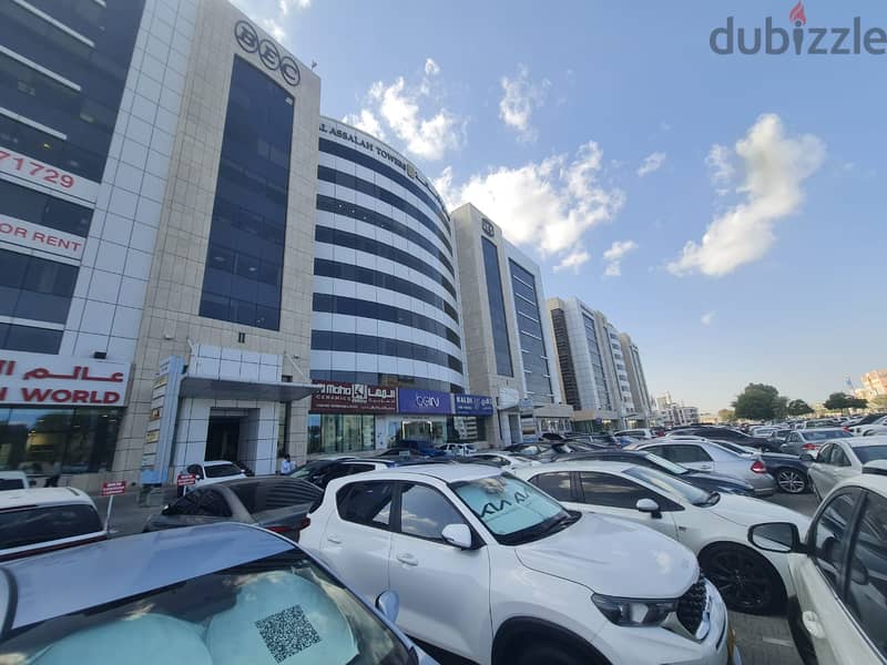 ADC803**Beautiful spacious office in Ghubra Overlooking Sultan Qabous 1