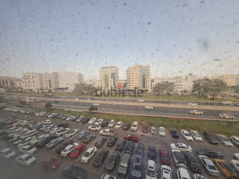 ADC803**Beautiful spacious office in Ghubra Overlooking Sultan Qabous 3