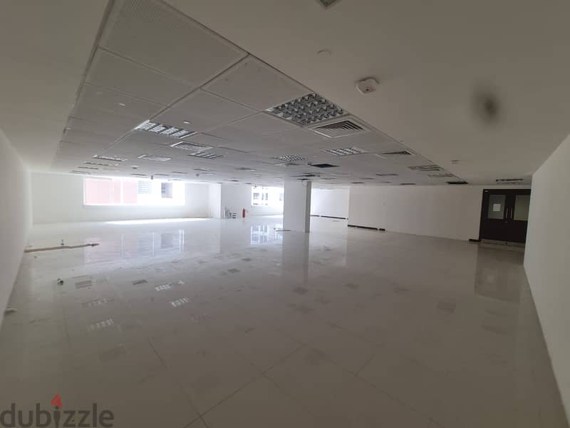 ADC804**Beautiful spacious office in Ghubra Overlooking Sultan Qabous 9