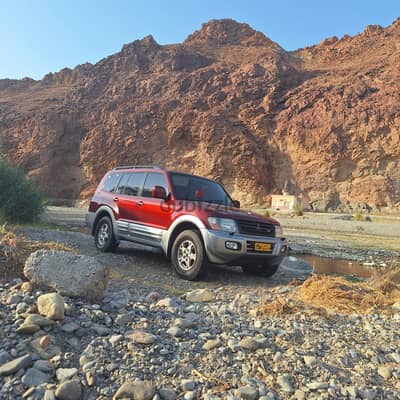Mitsubishi Pajero 2001 GLX (Manual Gear)