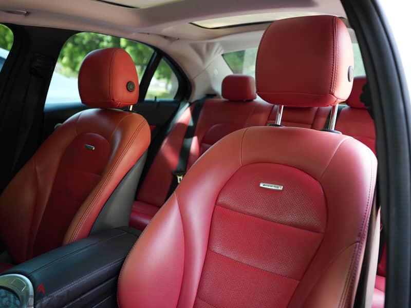 MERCEDES C300 available for rent : 40 rial 4