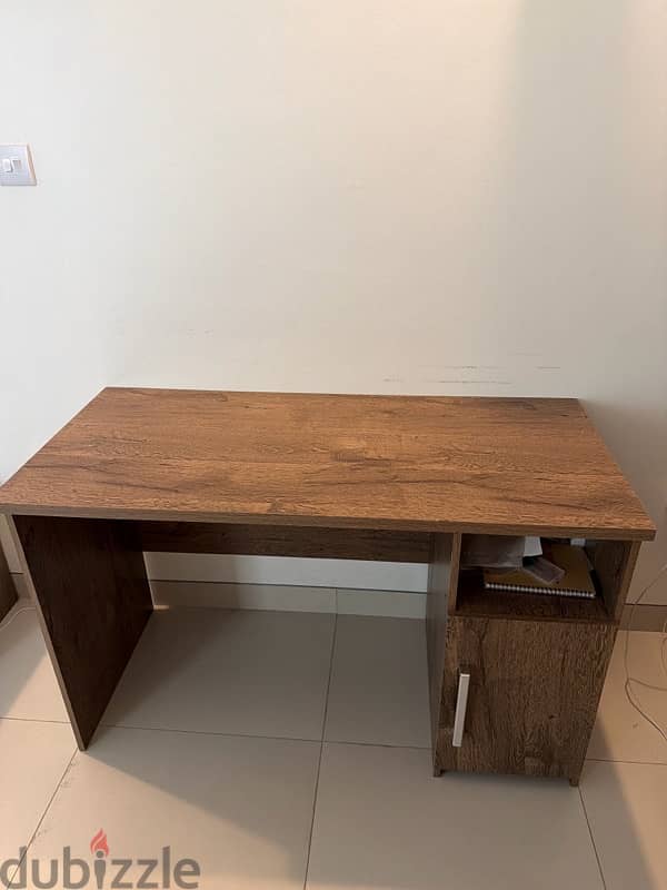 Oak desk 1