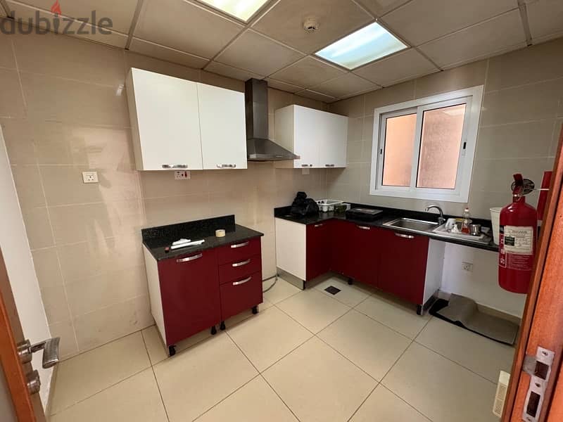 Spacious 1-Bedroom Apartment for Rent – Al Hail North 10