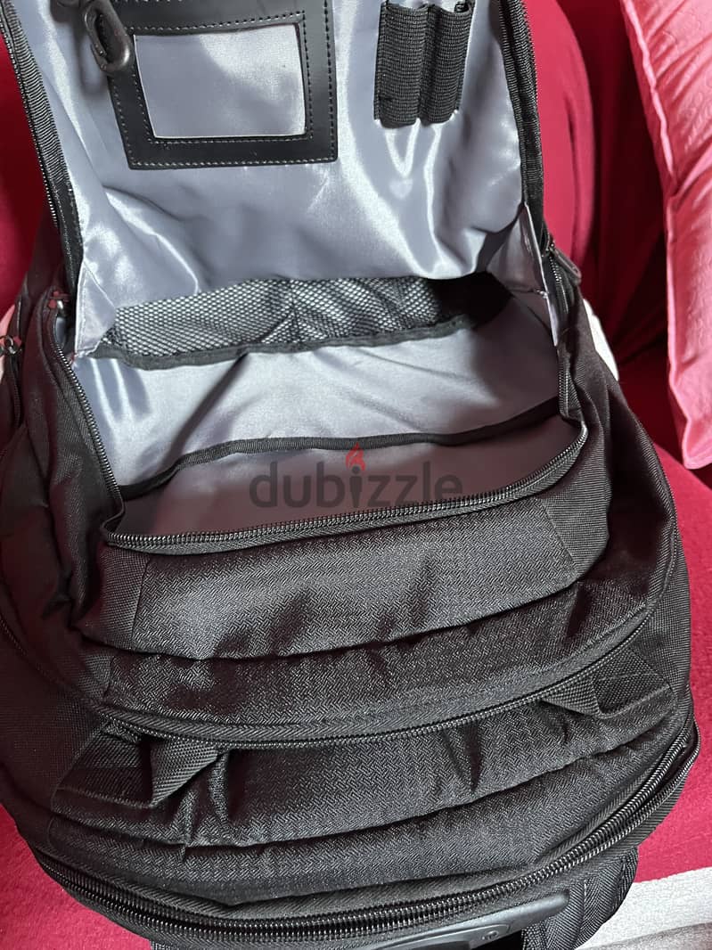 HP Rolling Laptop Backpack (Original) - 15.6" Brand New 4