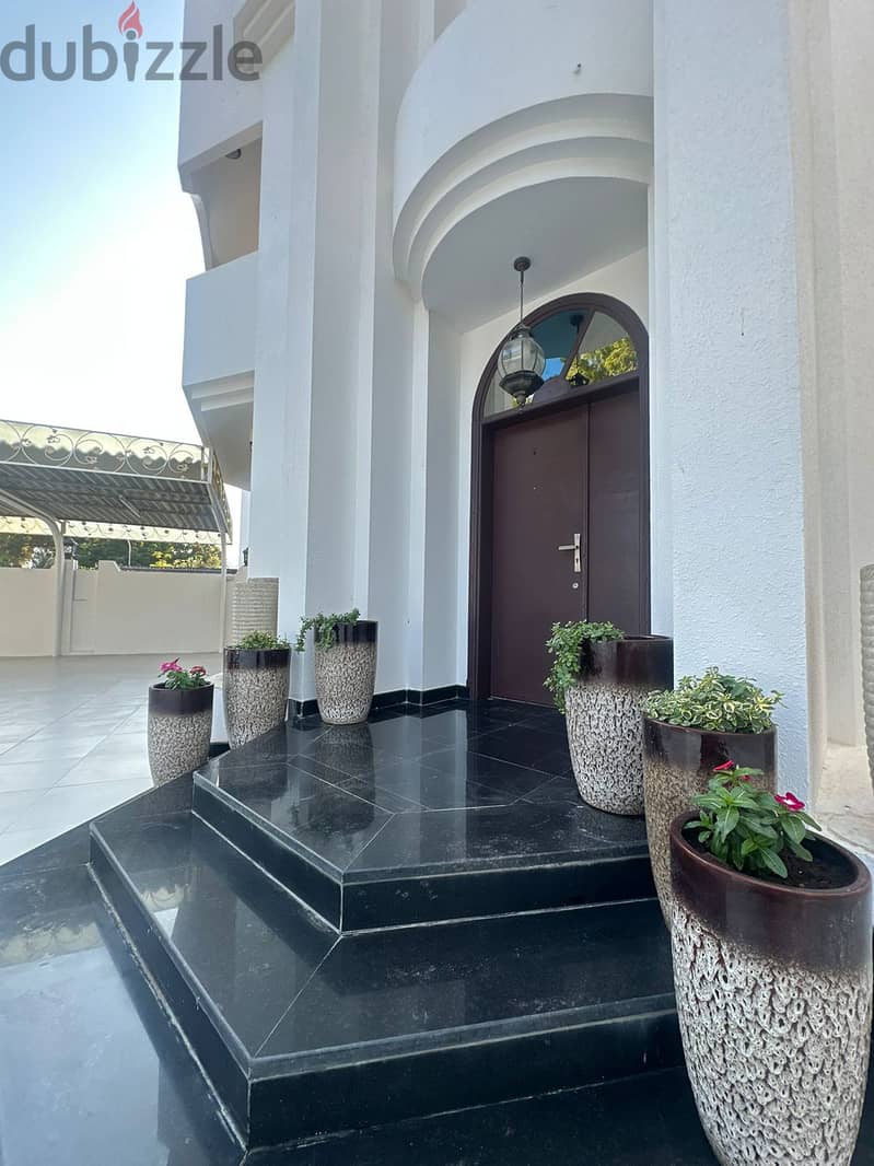 Villa for rent in Qurum 1