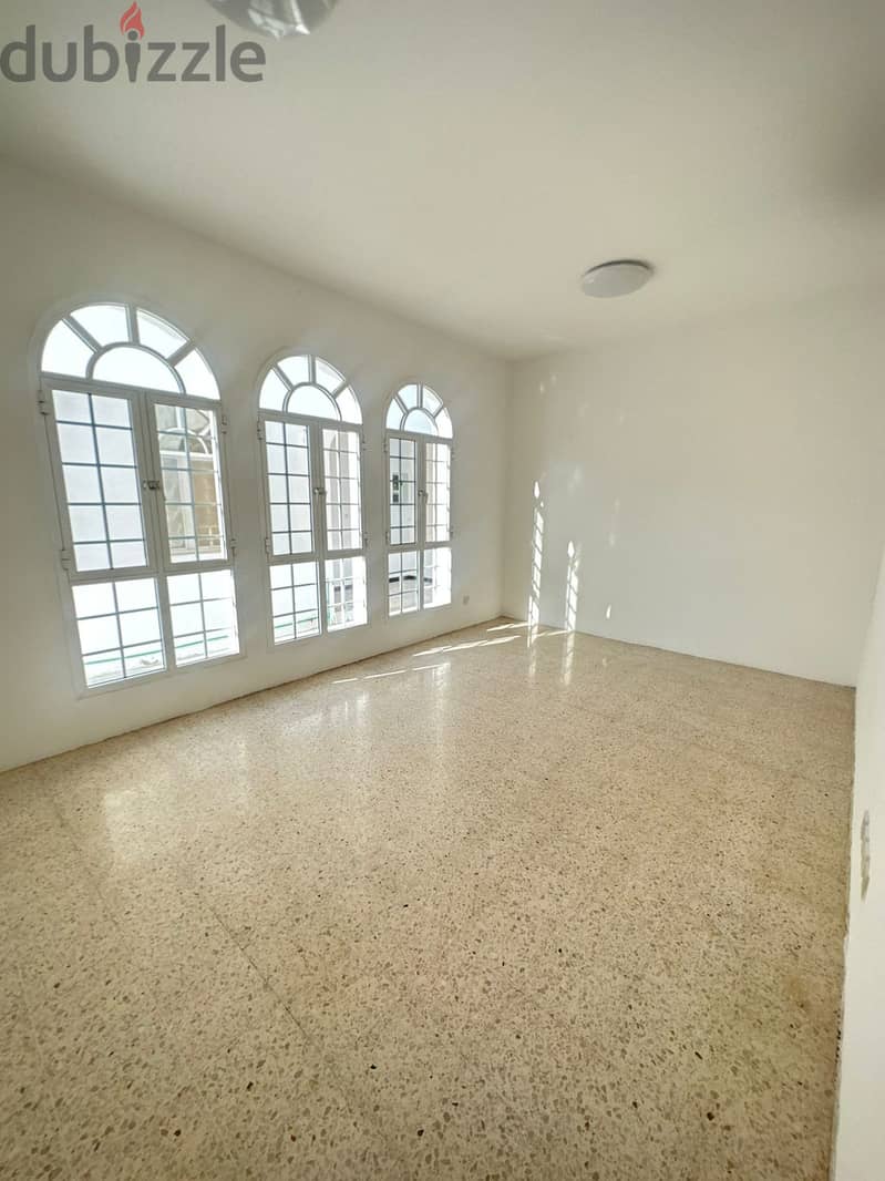 Villa for rent in Qurum 6