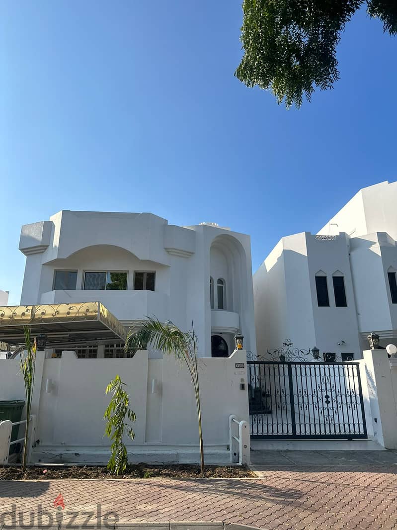 Villa for rent in Qurum 12