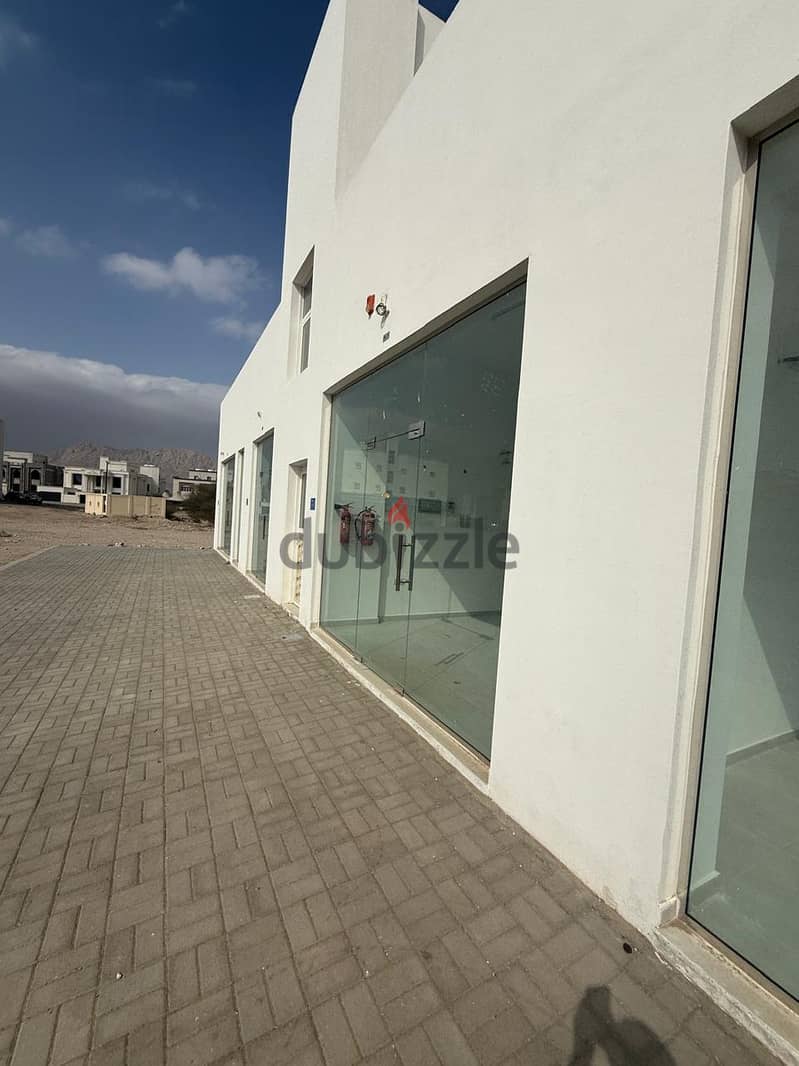 Shop For Rent   محل للإ يجار 4