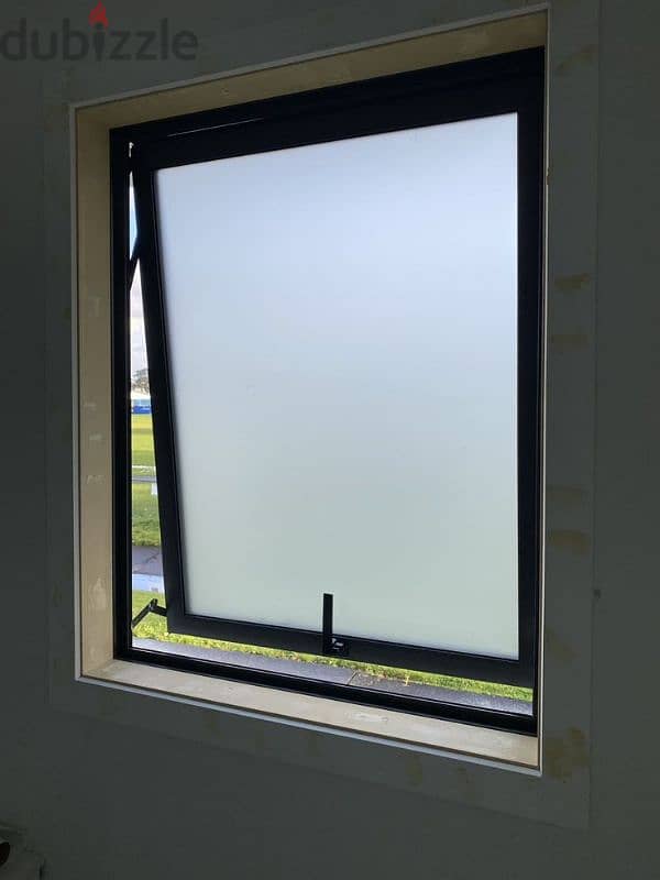Studio Frosted Glass & Privacy Sticker 2