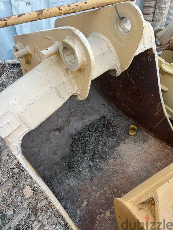 Bucket for Sale Avalable for Exvater And JCB also Pin Avalable 2