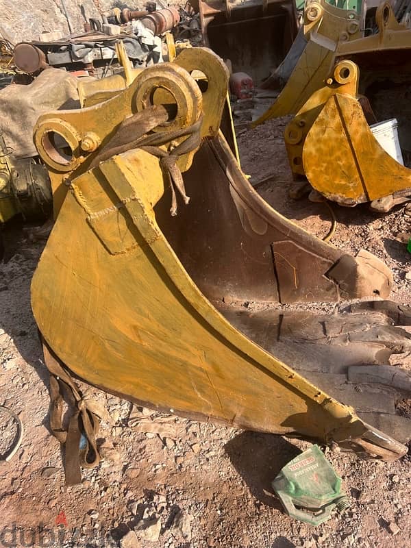 Bucket for Sale Avalable for Exvater And JCB also Pin Avalable 4