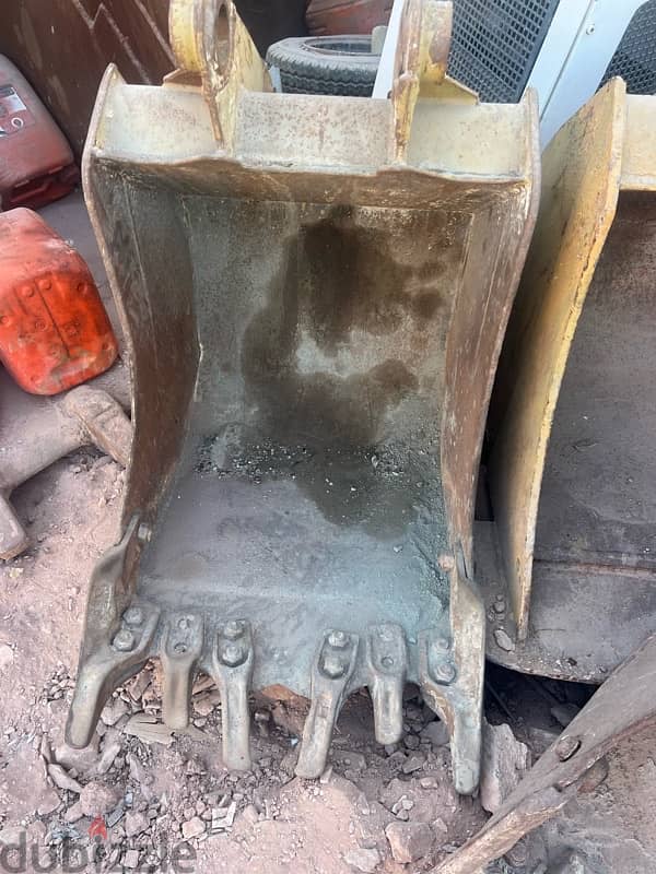 Bucket for Sale Avalable for Exvater And JCB also Pin Avalable 5