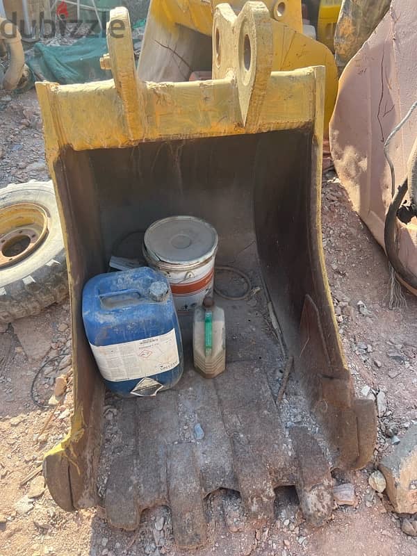 Bucket for Sale Avalable for Exvater And JCB also Pin Avalable 9