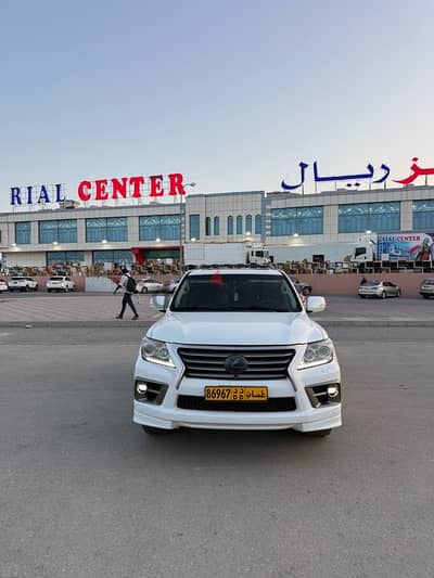 لكزس فئة - إل إكس 2014 خليجي وكالة عمان بحالة ممتازة ممشى بسيطOman Car