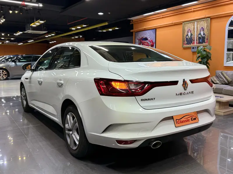 Renault Megan 201965308765699969121