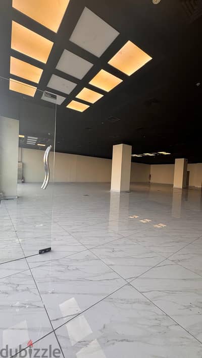 محل للايجار في العذيبه /ٍ Shop For Rent In Al-Adhaiba