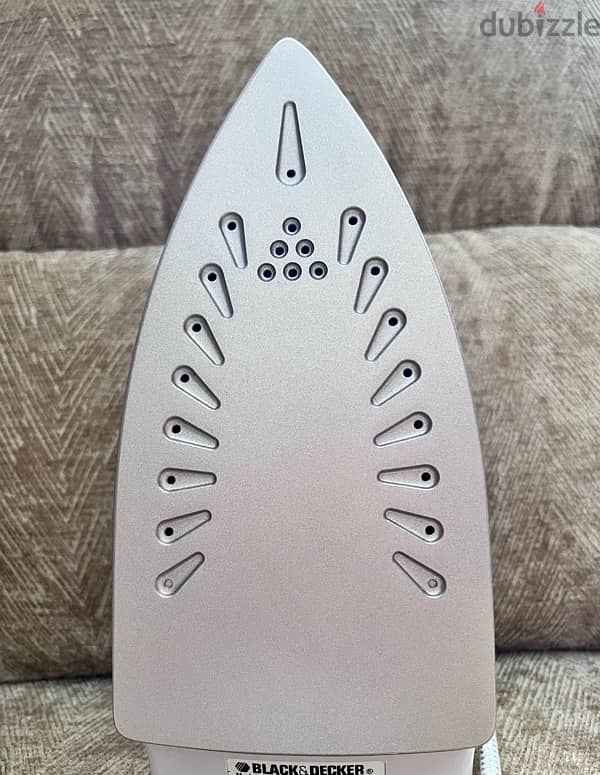 BRAND NEW Black & Decker Steam Iron 3