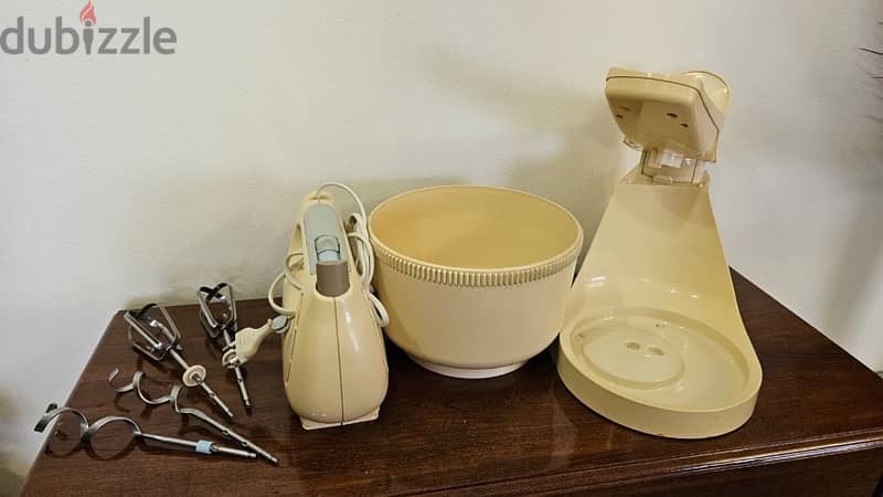 Philips Dough Kneeder and Mixer 1