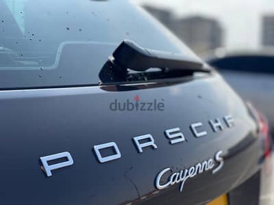 Porsche Cayenne Turbo S 2015