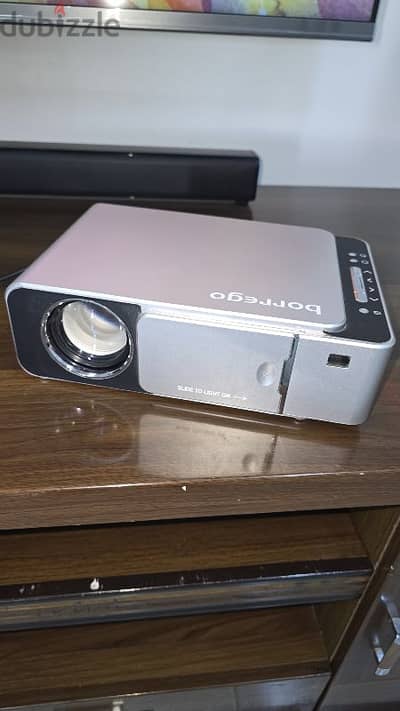 Projector and Tripod – Borrego