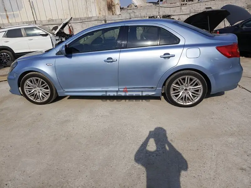 Suzuki Kizashi 201265426961082243121